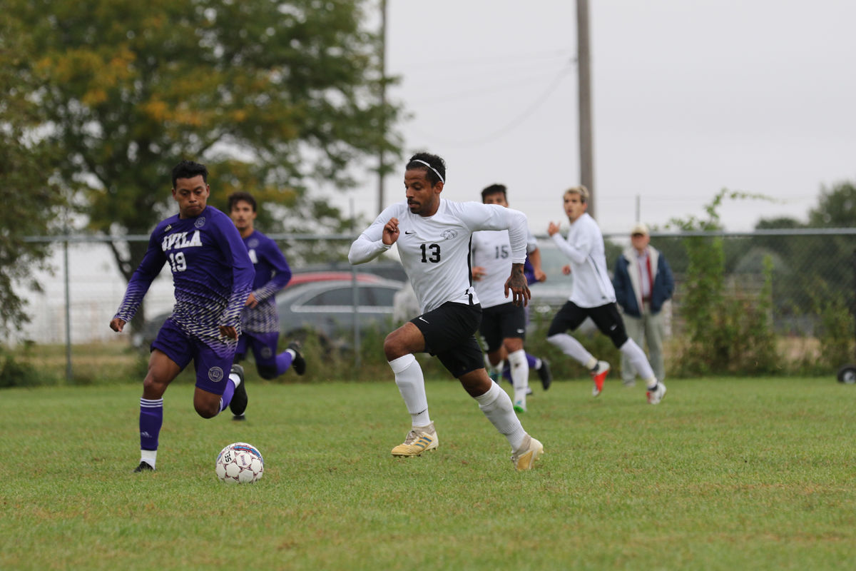 YC Mens Soccer vs Avila (15).JPG